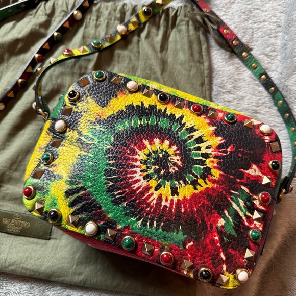 authentic Valentino crossbody - Picture 3 of 15